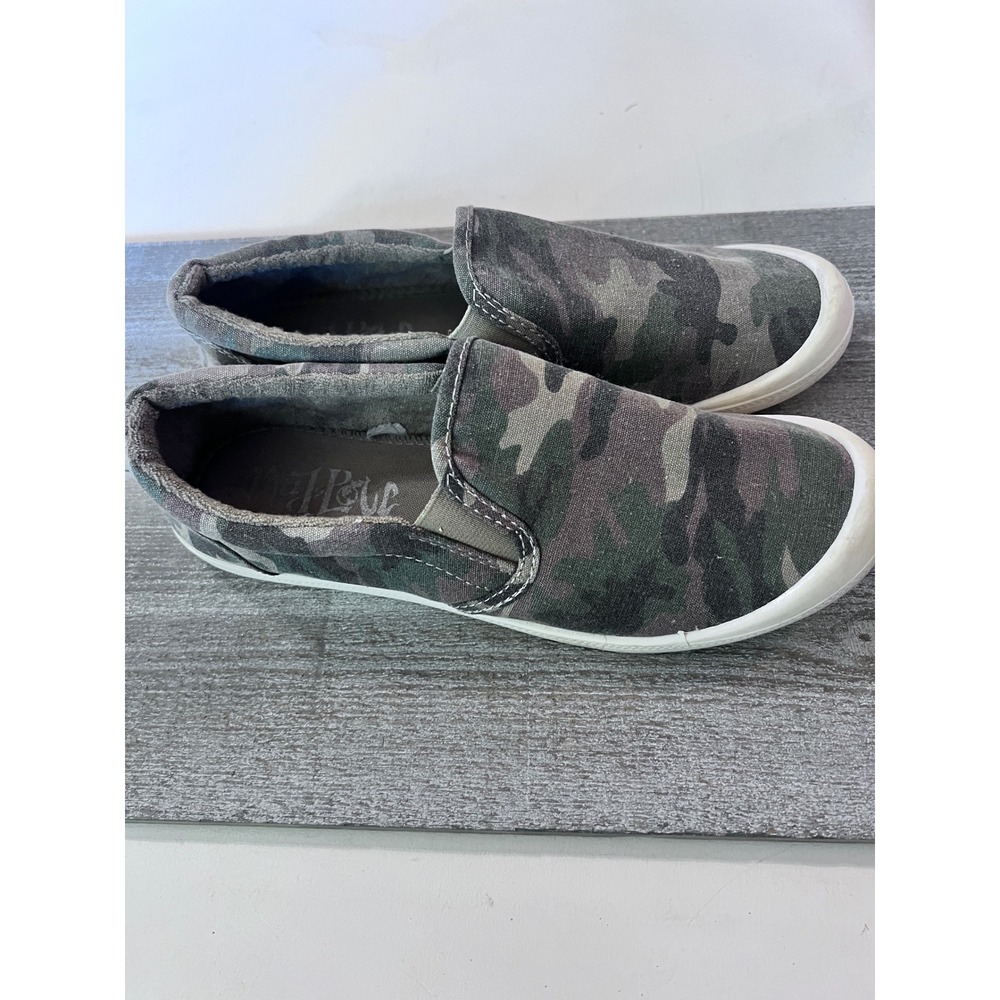 Blowfish Malibu Slip On Sneaker Camo Casual Comfort Shoes